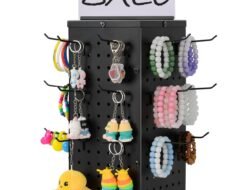 Pegboard retail display accessories that maximize space