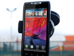 Motorola Razr V3 With The Accessory Gift Pack