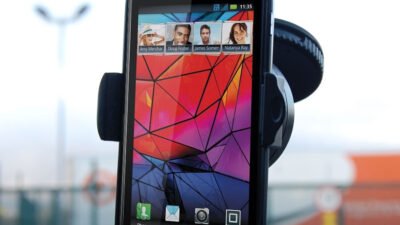 The Ultimate Motorola RAZR Accessory Pack